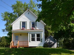 27 North St, Hartland, ME 04943