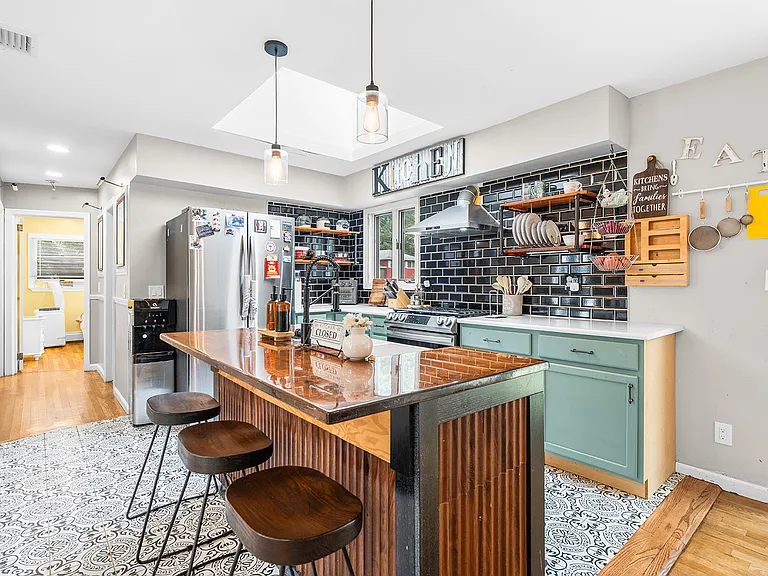 802 Martin Ave — Photo 8