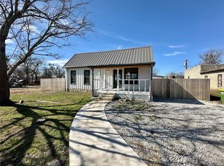 210 S Pecan St, Hico, TX 76457