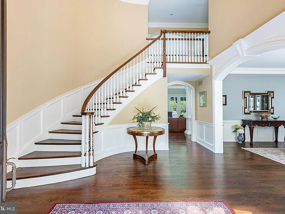 5th image of 3525 Wellsford Ln