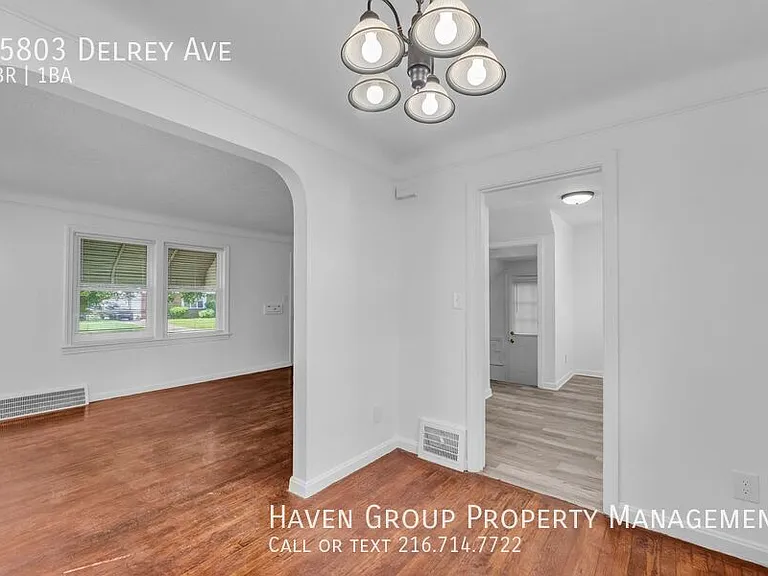 15803 Delrey Ave — Photo 6