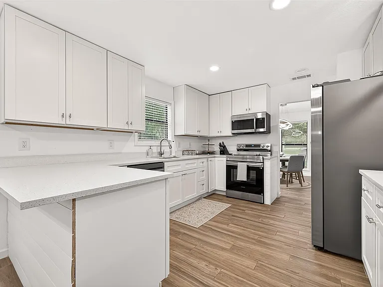 548 Brandon Rd — Photo 15