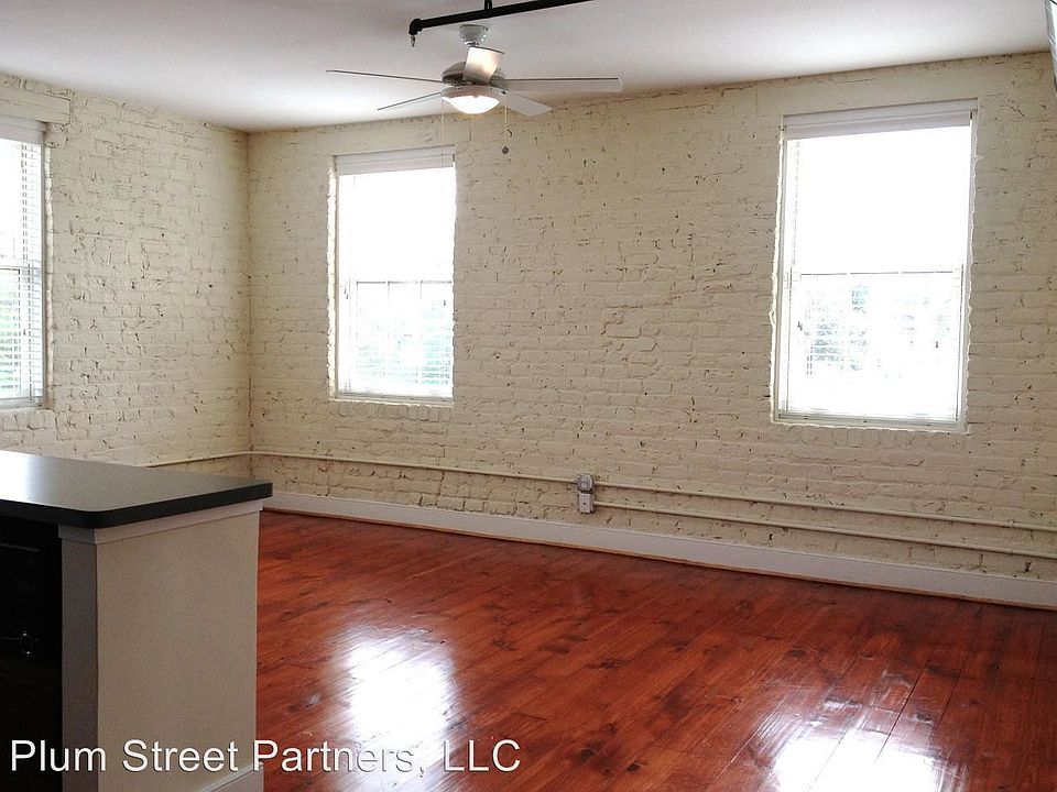 2nd image of 316 E Bank St APT 205