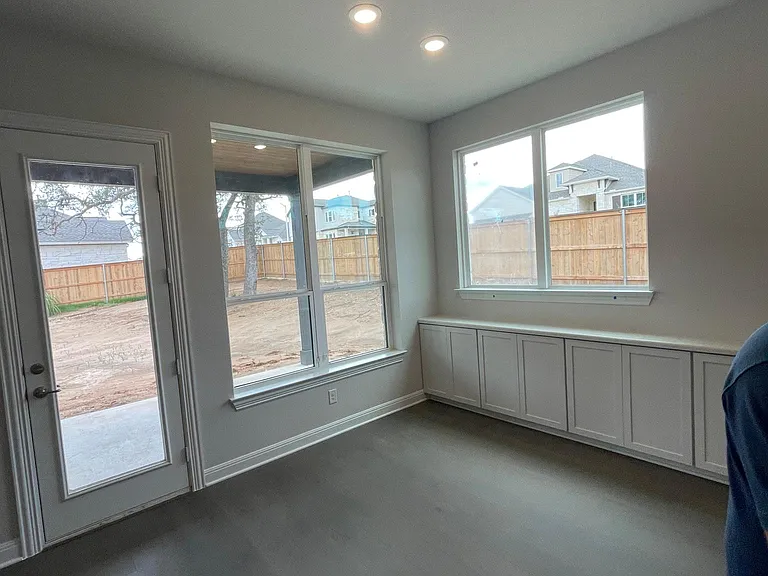 513 Constitution Way — Photo 31
