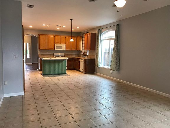 4th image of 9441 Canmoor Cir