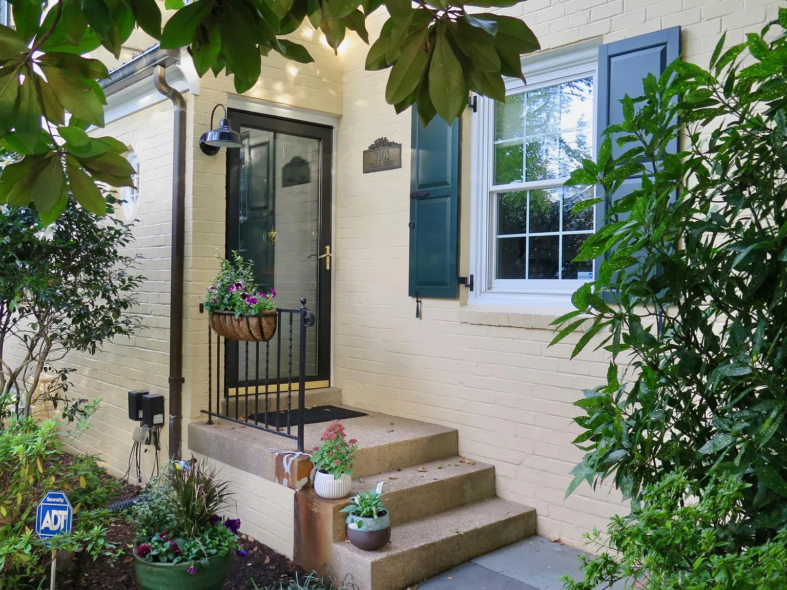 3903 Virgilia St — Photo 3