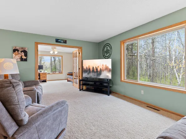 10308 S Oaks Rd, Brainerd, MN 56401