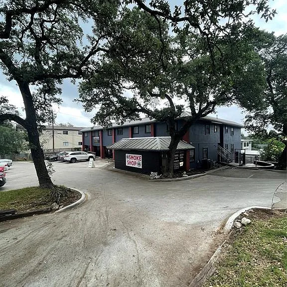 516 S Park Dr #201 — Photo 11