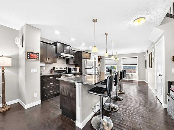 2nd image of 567 E Evanston Dr NW