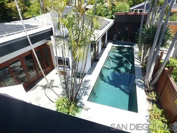 2nd image of 8253 El Paseo Grande