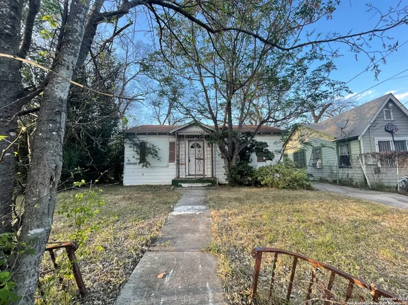 2151 E Crockett, San Antonio, TX 78202
