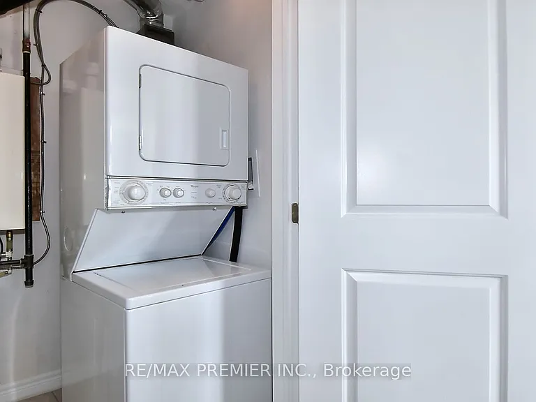 105 Kayla Cres #10 — Photo 34
