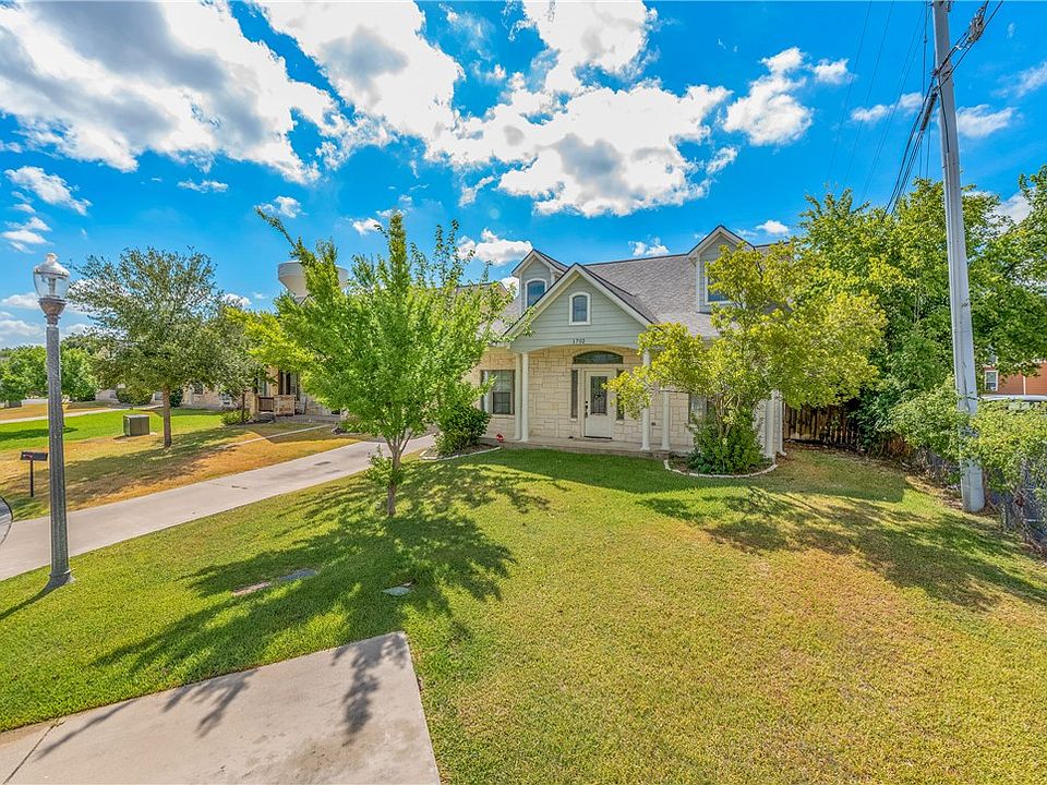 1st image of 1702 Boardwalk Ct