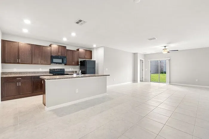 4305 Romano Busciglio St — Photo 3