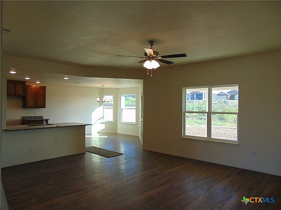 5th image of 3109 Salt Fork Dr