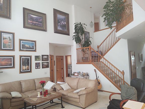 Soaring 18 foot ceiling great room