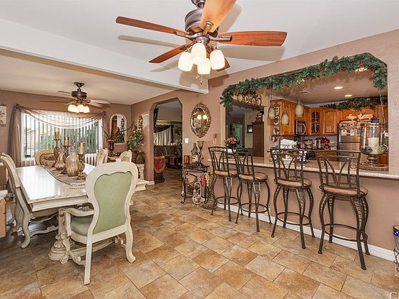 5th image of 7639 Lankershim Dr