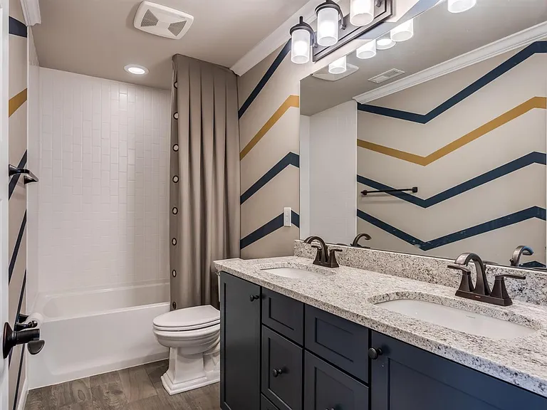 721 Harper Ln — Photo 13