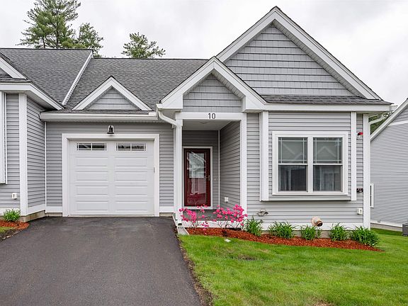 2nd image of 10 Abenaki Circle