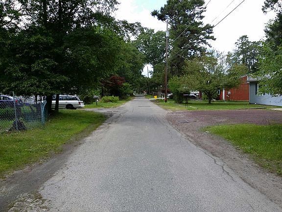 5th image of 55 Foxglove St