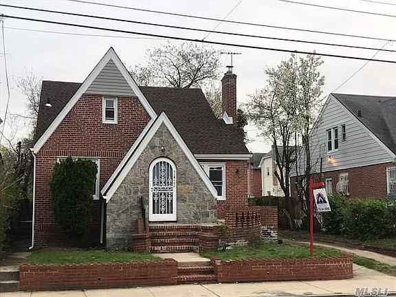 2nd image of 21812 118th Ave