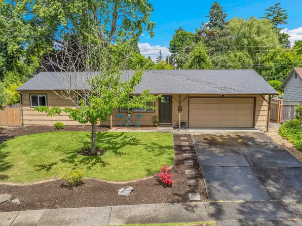 13295 SW Oakwood St, Beaverton, OR 97005