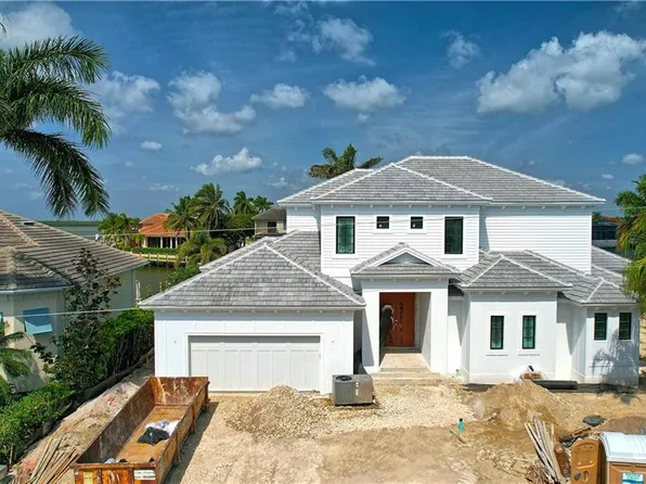 587 Goldcoast Ct, Marco Island, FL 34145