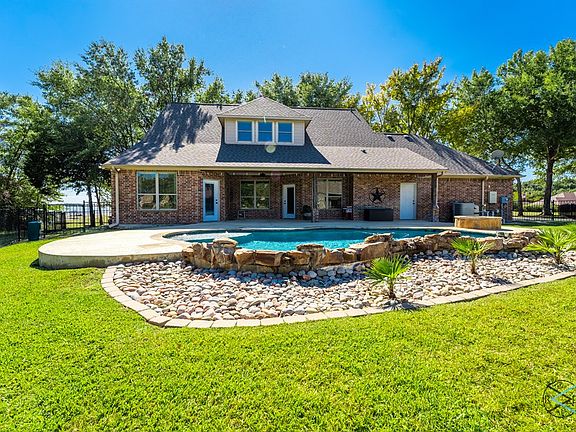 2nd image of 218 Cape Shore Dr