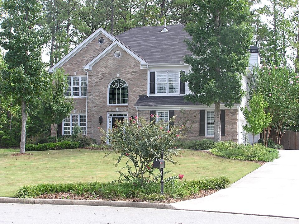 Front from culdesac