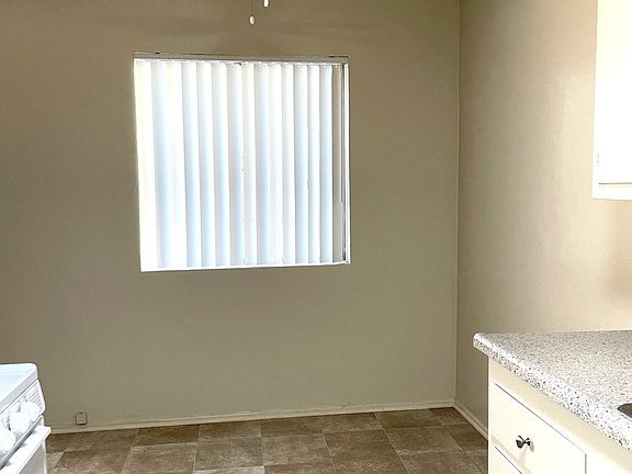 5th image of 2630 Linden Ave APT 7