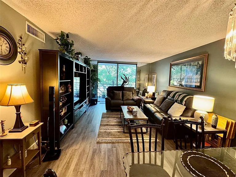 1800 SW 81st Ave #1307 — Photo 7
