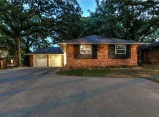 2704 N Rockwell Ave, Bethany, OK 73008