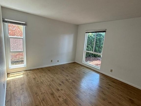 2nd image of 1529 Howard Ave #169