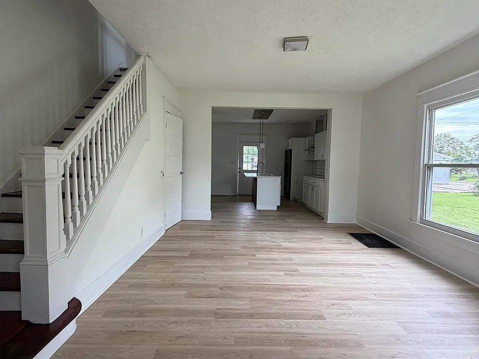 219 Garfield St #221