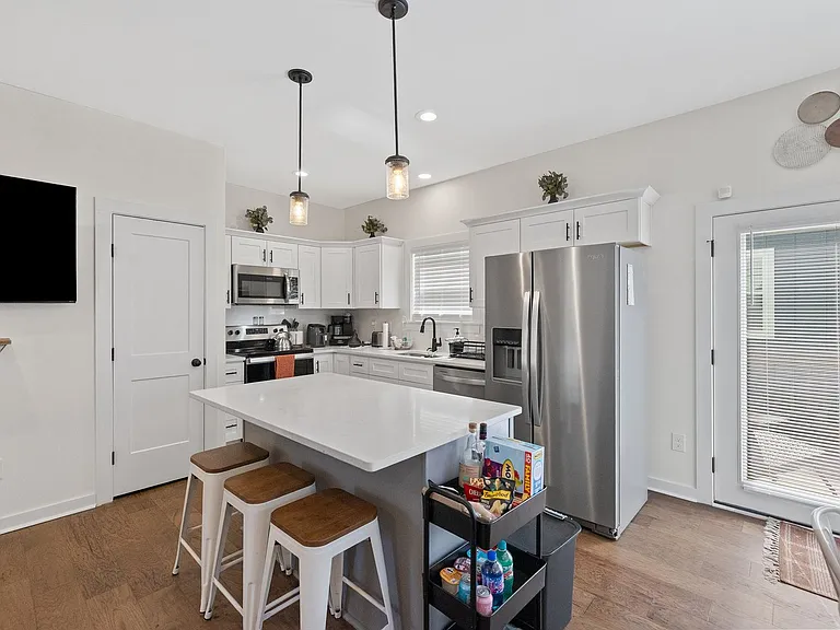 2207B Otis St — Photo 9