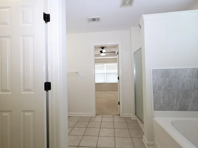 1199 Wetlands Ct — Photo 38