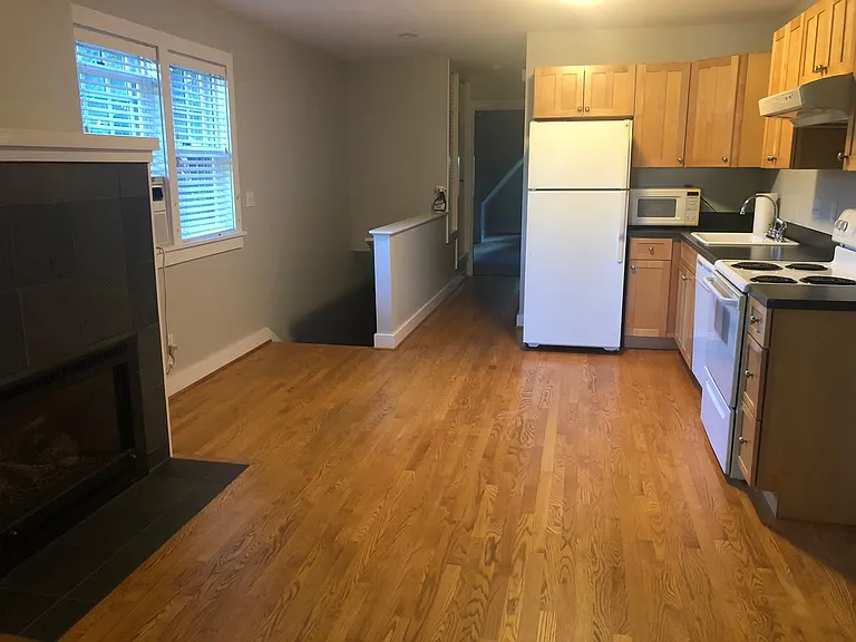 931A NE Cesar E Chavez Blvd #A — Photo 2