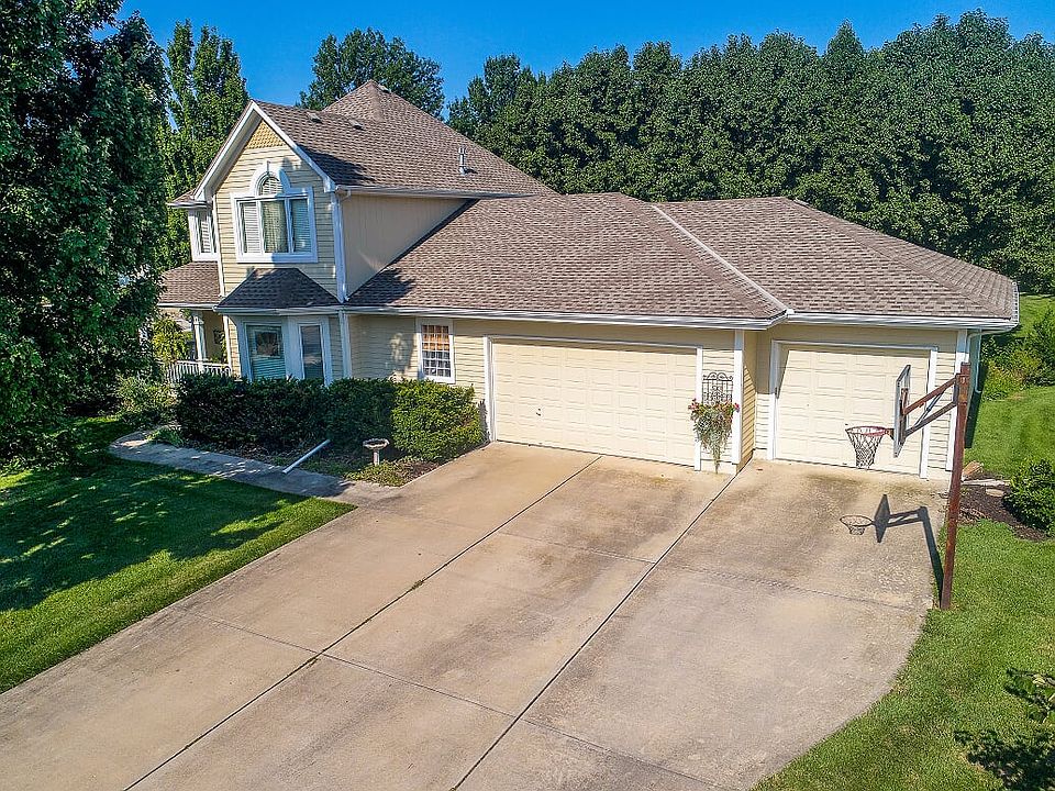 2nd image of 1004 Orchard Dr