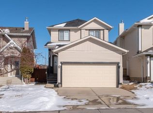 151 Evansmeade Cres NW, Calgary, AB T3P 1C1