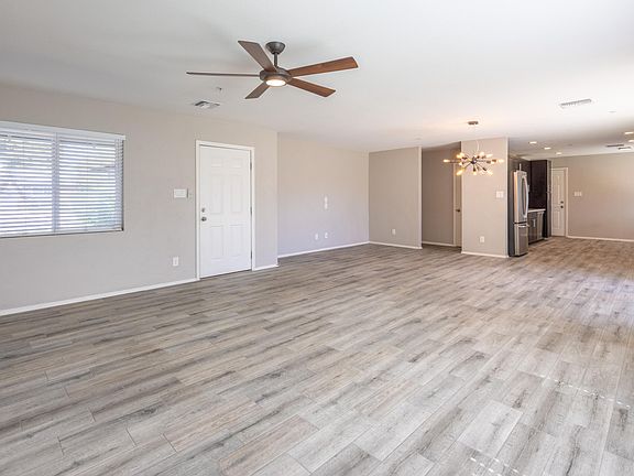 3rd image of 8619 E EDGEMONT Avenue