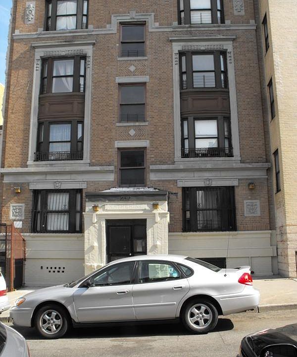 1st image of 2292 Loring Pl N APT 3S