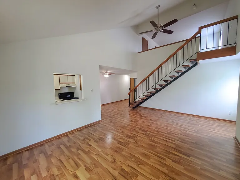 Orchard Village Apartments — Photo 160