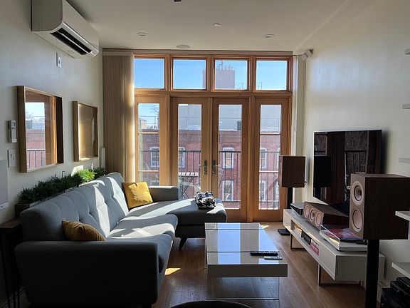 3rd image of 701 Lafayette Ave #4-A