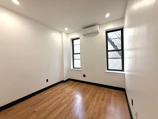 Bedroom, photo 5