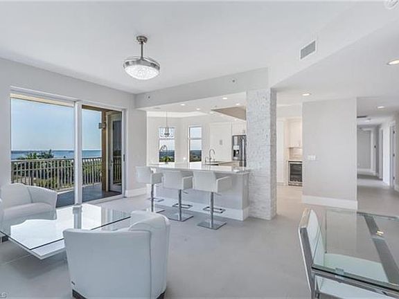 4th image of 6081 Silver King Blvd 306 #306