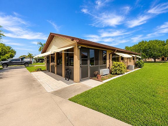 5th image of 1095 CHOBEE Loop