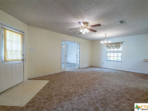 5th image of 18 Sun Flower Cir