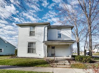 327 N Main St, Warren, IN 46792