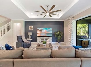 10367 Ventana Ln, Naples, FL 34120