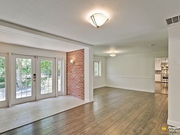 4th image of 25905 Estacada Dr